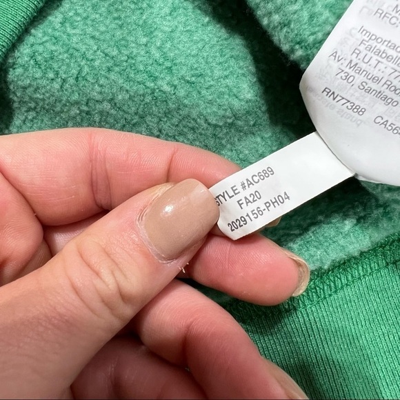 J. Crew Wide button-collar pullover sweatshirt in cloudspun fleece - Picture 11 of 12